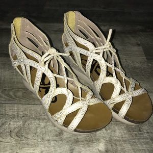 otbt wedge sandals